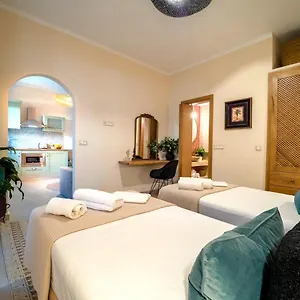 https://carmena-residence.kefaloniahotels.net